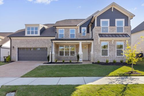 531 Laurel Park Dr, Collierville, TN, 38017-1721 | Card Image