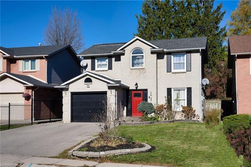 46 Novoco Dr, Hamilton, ON, L9C7E8 | Card Image