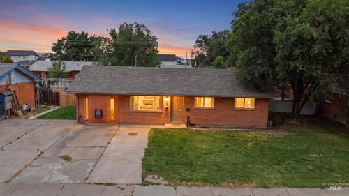 940 E 16th N, Mountain Home, ID, 83647-1723 | Card Image