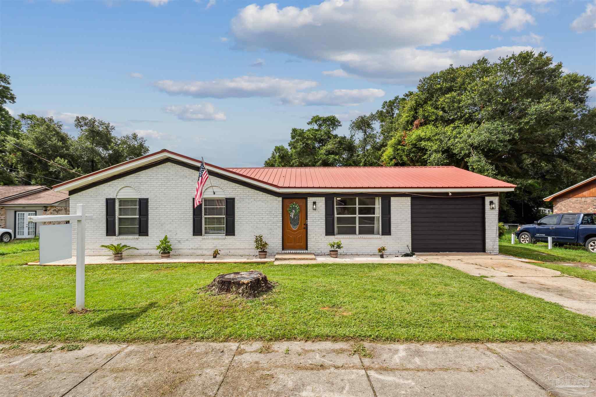 Ten Mile Rd, Pensacola, FL 32534