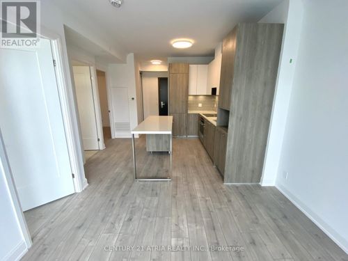 211-38 Water Walk Dr, Unionville, ON, L3R6M8 | Card Image