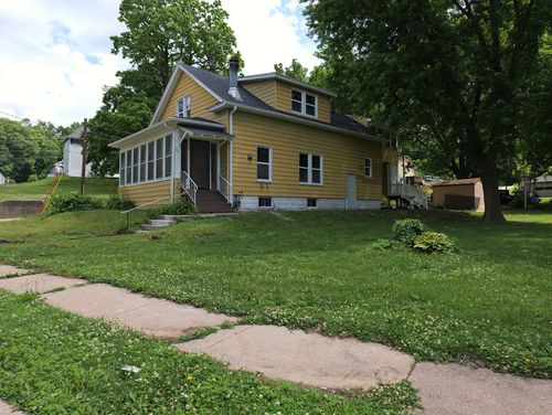 941 Sylvan Ave, Davenport, IA, 52803-5634 | Card Image