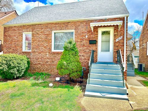 18037 Ridgewood Ave, Lansing, IL, 60438-2253 | Card Image