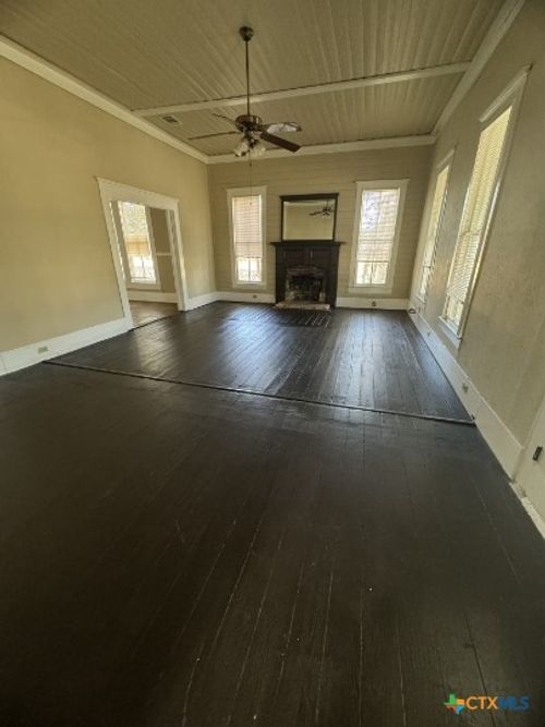 302-302 S Burleson St, Kyle, TX, 78640-5737 | Card Image