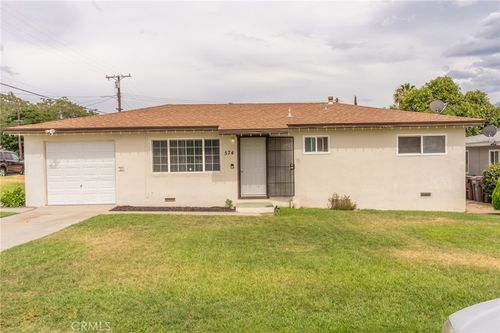 574 N 6th St, Banning, CA, 92220-4632 | Card Image