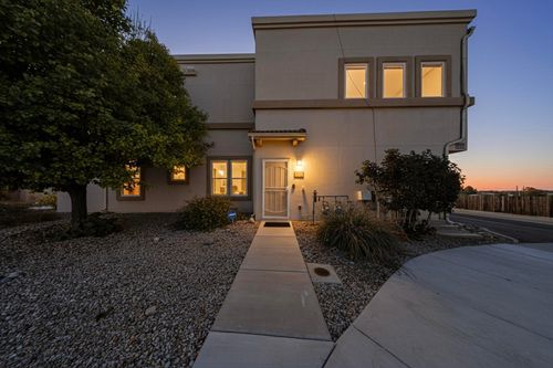unit-c-4310 Santo Domingo St, Santa Fe, NM, 87507-4030 | Card Image