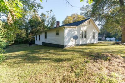 207 Belton Avenue, House other with 2 bedrooms, 2 bathrooms and null parking in Mount Holly NC | Image 3