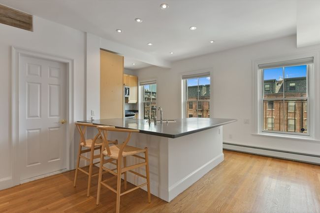 APT-4 - 71 Rutland St, Condo with 2 bedrooms, 3 bathrooms and 1 parking in Boston MA | Image 5