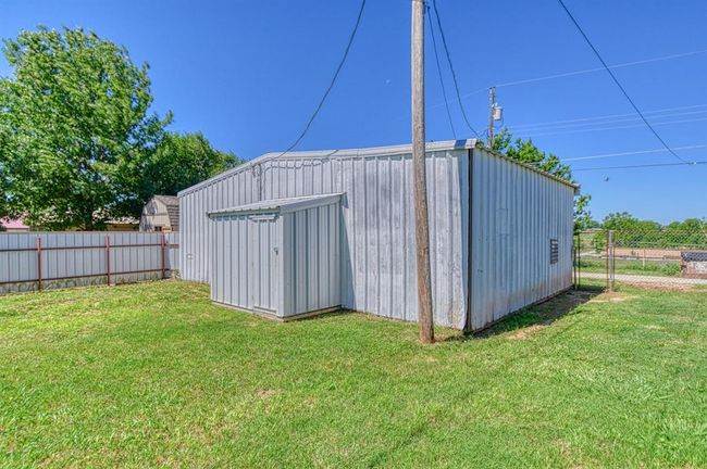 View of outdoor structure | Image 24