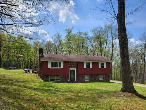 45 Coulter Estates Dr, Burgettstown, PA, 15021-2310 | Card Image
