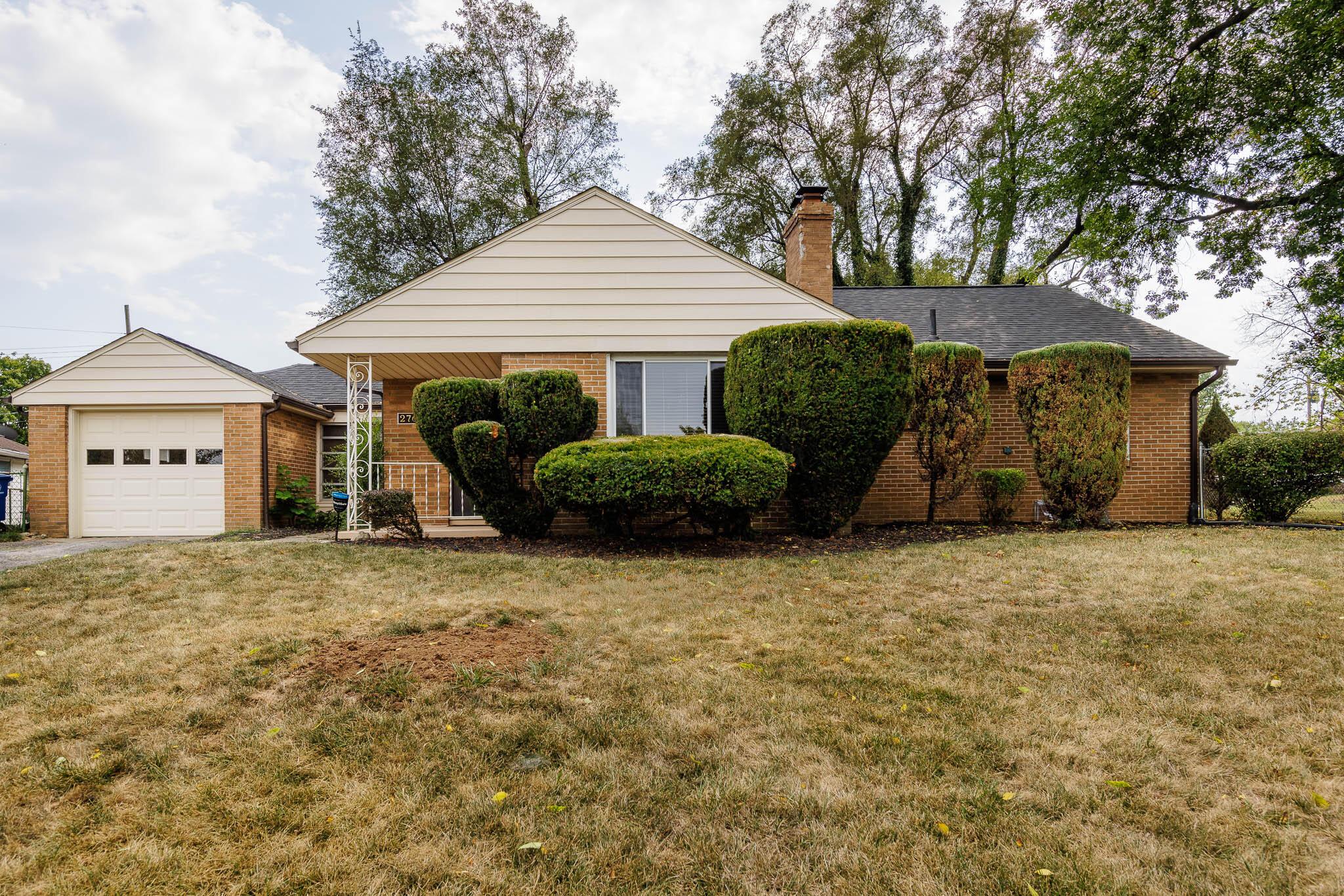 Regina Ave, Columbus, OH 43204