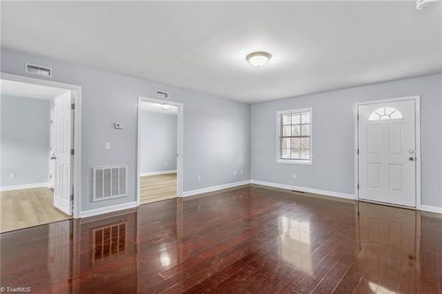 445 Key St, Burlington, NC, 27217-1426 | Card Image