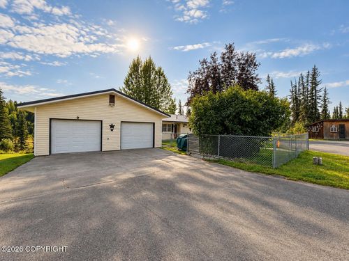 35920 Dawn Dr, Soldotna, AK, 99669-8526 | Card Image