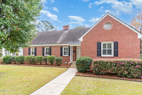 113 W Riverside Dr, Smithfield, NC, 27577-3807 | Card Image