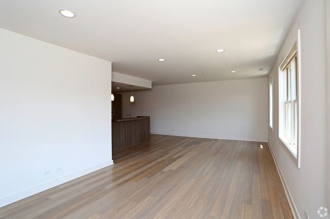 APT-311 - 1 N Main St, Condo with 1 bedrooms, 1 bathrooms and 1 parking in Algonquin IL | Image 7