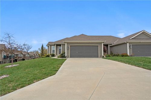 14134 Amanda Lane, Basehor, KS, 66007 | Card Image