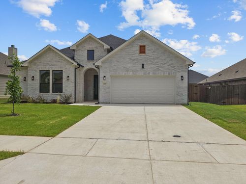 220 Magnolia Dr, Azle, TX, 76020-3196 | Card Image