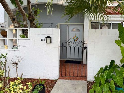 111-1-20937 Bay Ct, Aventura, FL, 33180-3866 | Card Image
