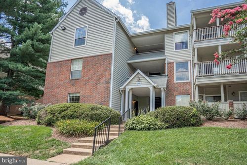 apt-701-3906 Penderview Dr, FAIRFAX, VA, 22033-4731 | Card Image