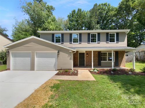 7134 Rollingridge Dr, Charlotte, NC, 28211-5462 | Card Image