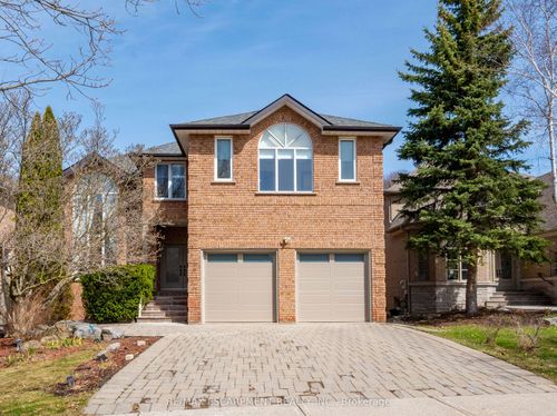 122 Arten Ave, Richmond Hill, ON, L4C9Y3 | Card Image