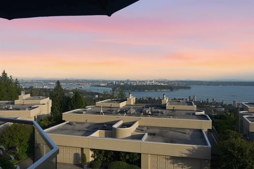 2343 Folkestone Way, West Vancouver, BC, V7S3C9 | Card Image