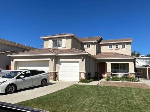 730 Calais Dr, Hollister, CA, 95023-6830 | Card Image