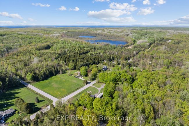 1433 Methodist Point Rd, House other with 4 bedrooms, 2 bathrooms and 10 parking in Tiny ON | Image 31
