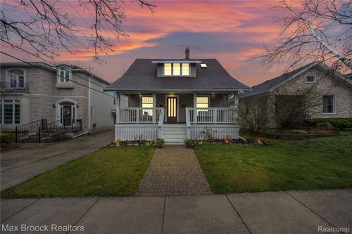 436 Park St, Birmingham, MI, 48009-3403 | Card Image