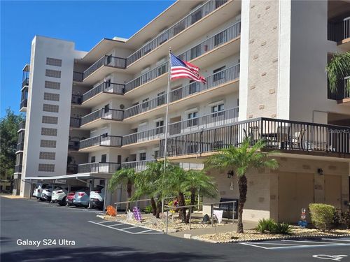 409-8186 Terrace Garden Dr N, ST PETERSBURG, FL, 33709-7049 | Card Image