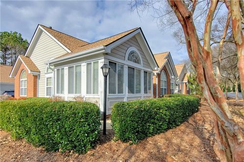 25-4020 Vineyards Ln Nw, Kennesaw, GA, 30144-7445 | Card Image