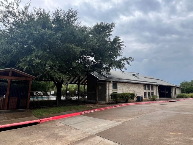 Clubhouse | Image 36
