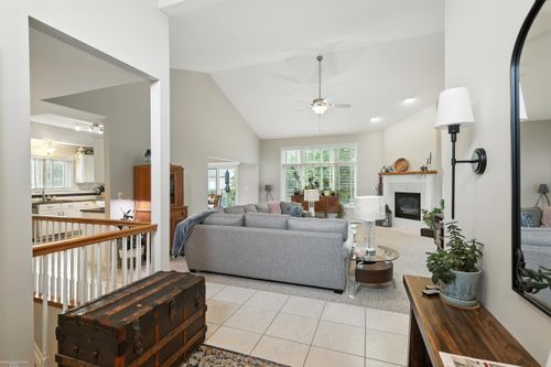 18960 Sandhurst Dr, Clinton Township, MI, 48038-4981 | Card Image