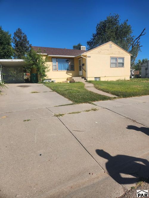 1514 Horseshoe Dr, Pueblo, CO, 81001-2032 | Card Image