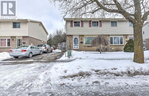 34 Rosamond Cres, London, ON, N6E2M8 | Card Image