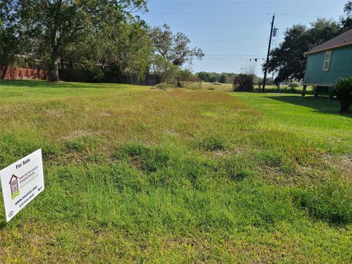 6715 Hawthorne Rd, Hitchcock, TX, 77563-2117 | Card Image