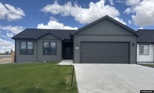 4500 Shale Cir, Mills, WY, 82644 | Card Image