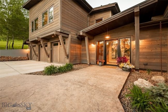 900 Cloud Nine Rd, House other with 3 bedrooms, 3 bathrooms and null parking in Bozeman MT | Image 10
