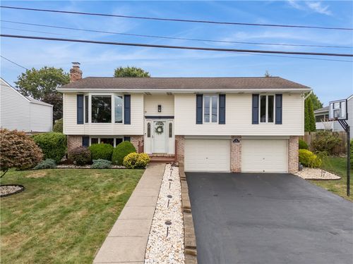 33 Mohawk Dr, Greensburg, PA, 15601-4770 | Card Image