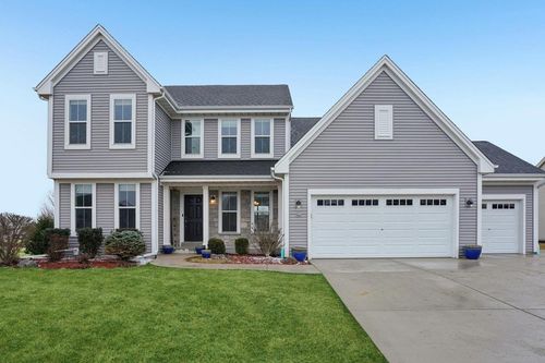 609 Westlawn Ave, Mukwonago, WI, 53149-7304 | Card Image