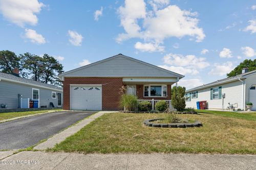 10 Purnell St, Toms River, NJ, 08757-5926 | Card Image