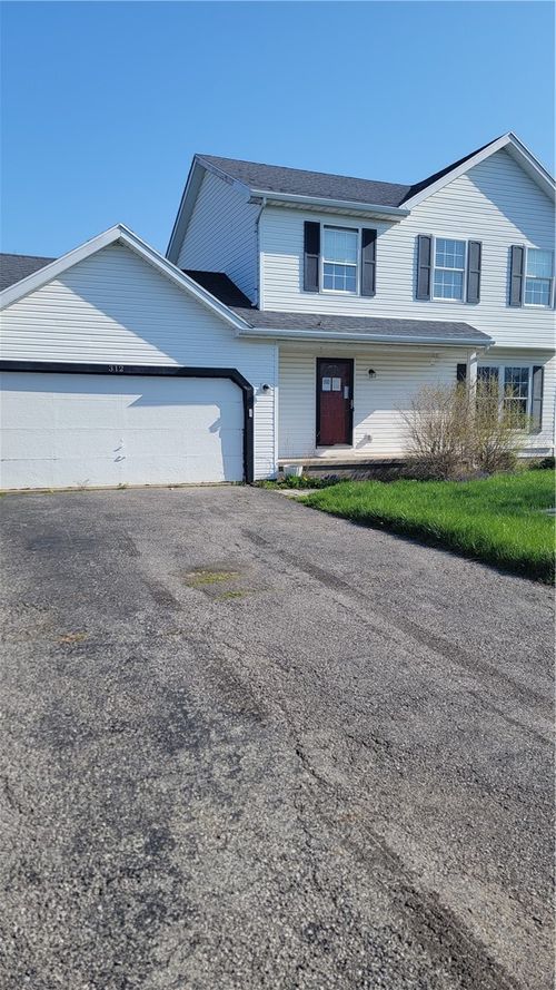 312 Chadlee Dr, Brockport, NY, 14420-9349 | Card Image