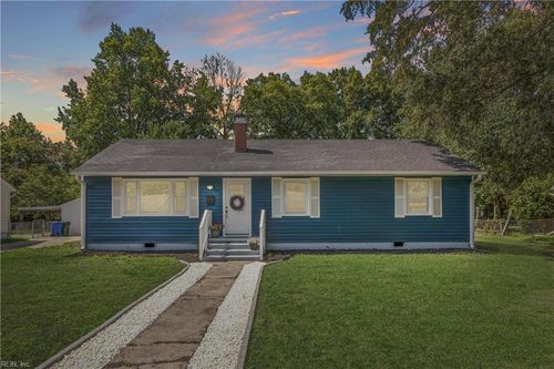 202 Woodhaven Rd, Newport News, VA, 23608-1514 | Card Image