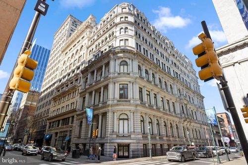 602w-1001 Chestnut St, PHILADELPHIA, PA, 19107-4219 | Card Image