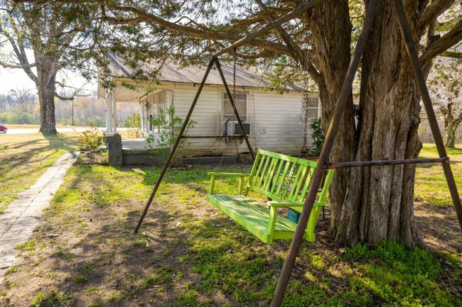 8615 Highway 301, House other with 2 bedrooms, 1 bathrooms and null parking in TRENTON GA | Image 18