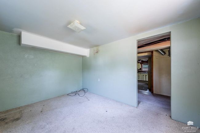 402 1 St St, House other with 4 bedrooms, 2 bathrooms and null parking in Saint George KS | Image 21