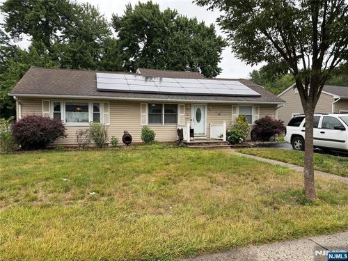 208 Lawrence Drive, Paramus, NJ, 07652 | Card Image