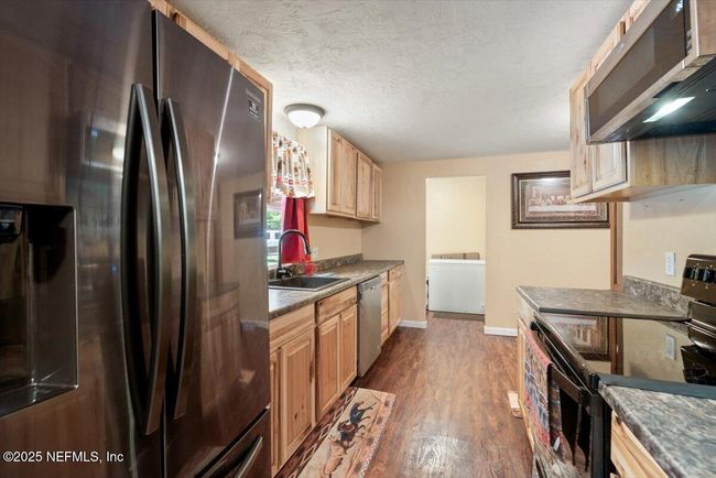 Kitchen. | Image 11