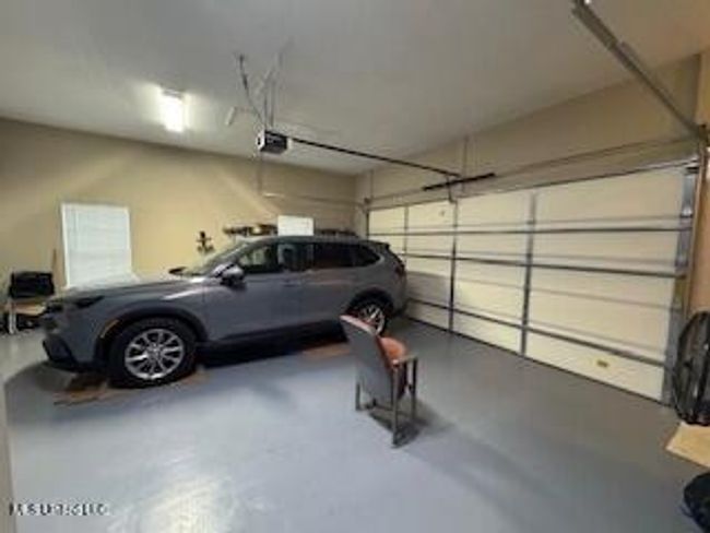 Garage Photo 1 | Image 52