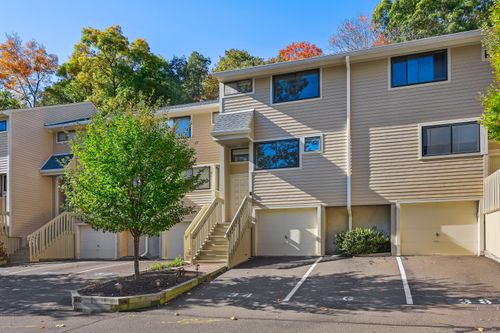 34-34 Sunrise Hill Rd, Norwalk, CT, 06851-2118 | Card Image